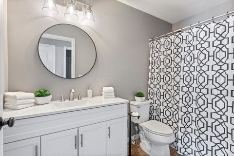 Tiny photo for 233 Auburn Drive, Newark, OH 43055 (MLS # 225044905)