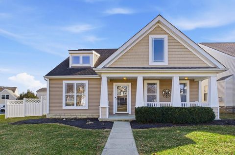 Photo of 4394 Pebble Beach Drive, Grove City, OH 43123 (MLS # 226002512)
