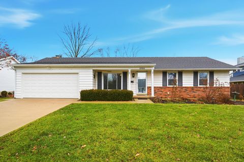 Photo of 1006 Sherwood Avenue, Marysville, OH 43040 (MLS # 226000533)