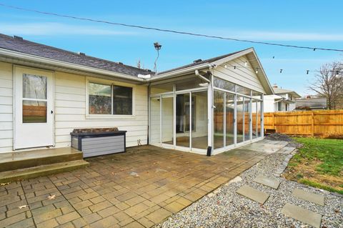 Tiny photo for 1006 Sherwood Avenue, Marysville, OH 43040 (MLS # 226000533)