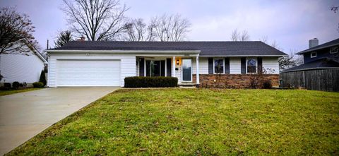 Photo of 1006 Sherwood Avenue, Marysville, OH 43040 (MLS # 226000533)