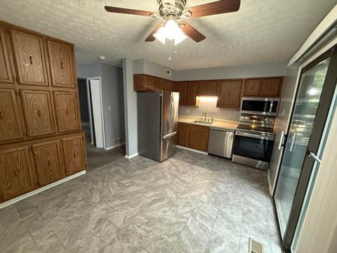 Tiny photo for 5746 Great Hall Court C #C, Columbus, OH 43231 (MLS # 226015017)