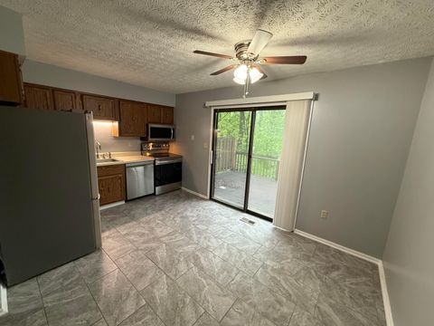 Tiny photo for 5746 Great Hall Court C #C, Columbus, OH 43231 (MLS # 226015017)