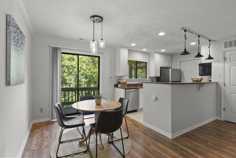 Photo of 5308 Darlington Road D #D, Columbus, OH 43220 (MLS # 226018430)
