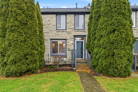 Photo of 7027 Dublin Village Drive, Dublin, OH 43017 (MLS # 226000514)