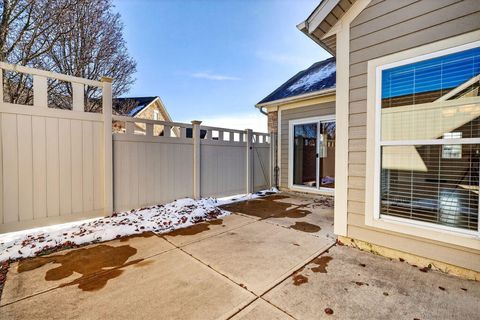 Tiny photo for 5162 Hayden Woods Lane 22 #22, Hilliard, OH 43026 (MLS # 225045908)