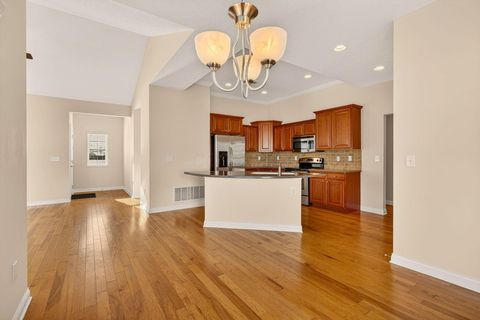 Tiny photo for 5162 Hayden Woods Lane 22 #22, Hilliard, OH 43026 (MLS # 225045908)