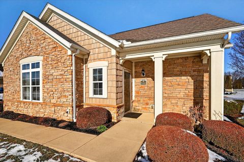 Photo of 5162 Hayden Woods Lane 22 #22, Hilliard, OH 43026 (MLS # 225045908)