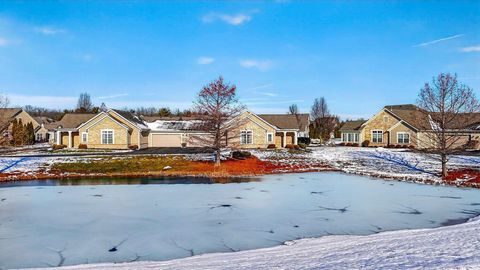 Tiny photo for 5162 Hayden Woods Lane 22 #22, Hilliard, OH 43026 (MLS # 225045908)