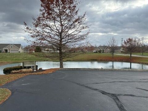 Tiny photo for 5162 Hayden Woods Lane 22 #22, Hilliard, OH 43026 (MLS # 225045908)