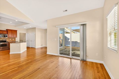 Tiny photo for 5162 Hayden Woods Lane 22 #22, Hilliard, OH 43026 (MLS # 225045908)