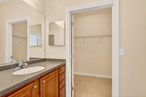 Tiny photo for 5162 Hayden Woods Lane 22 #22, Hilliard, OH 43026 (MLS # 225045908)