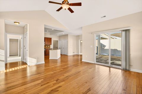 Tiny photo for 5162 Hayden Woods Lane 22 #22, Hilliard, OH 43026 (MLS # 225045908)