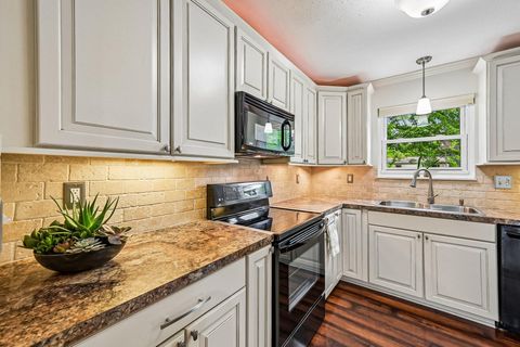 Tiny photo for 2936 Stillmeadow Drive, Dublin, OH 43017 (MLS # 226017580)