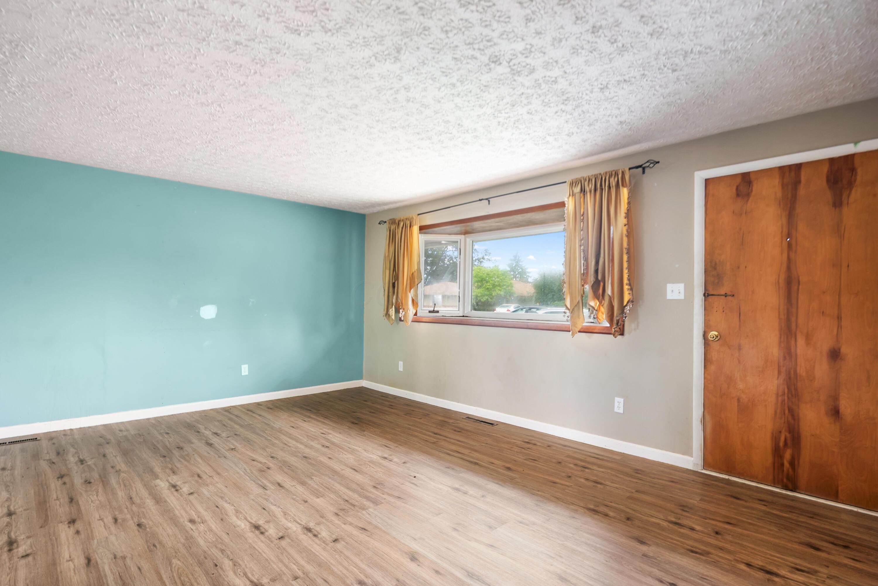 1635 Rosehill Road