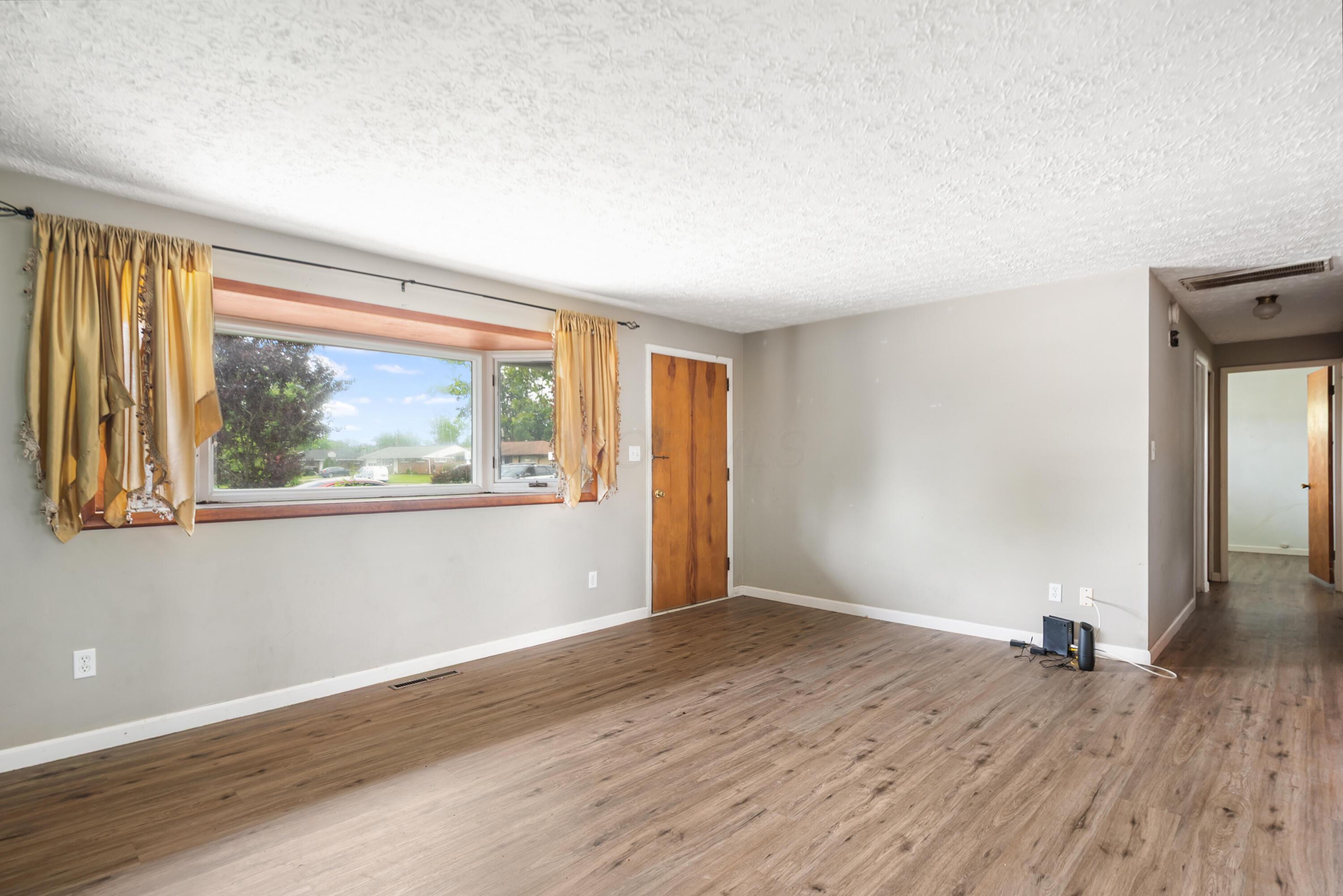1635 Rosehill Road