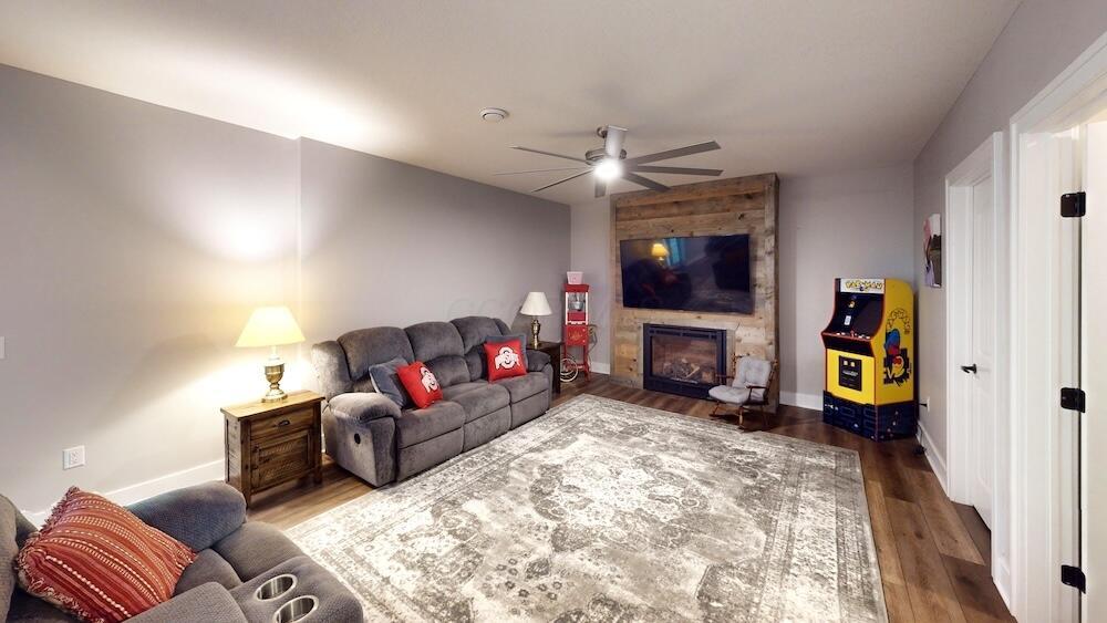 240 N Ridge Heights Drive, Howard, Ohio image 33