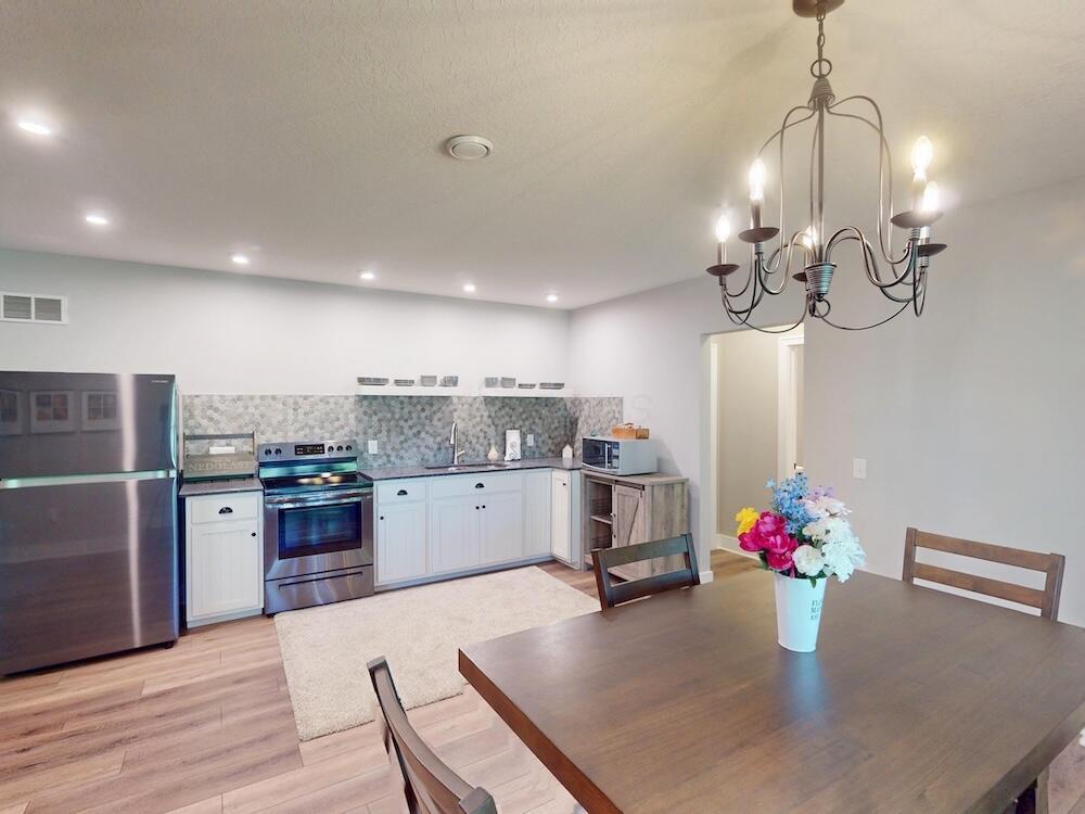 240 N Ridge Heights Drive, Howard, Ohio image 39