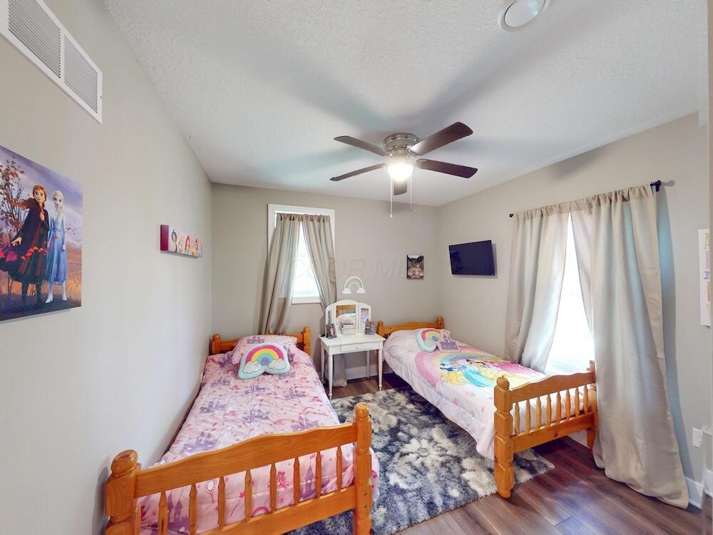 240 N Ridge Heights Drive, Howard, Ohio image 31
