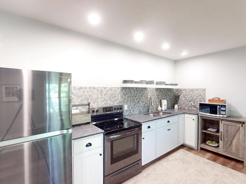 240 N Ridge Heights Drive, Howard, Ohio image 42