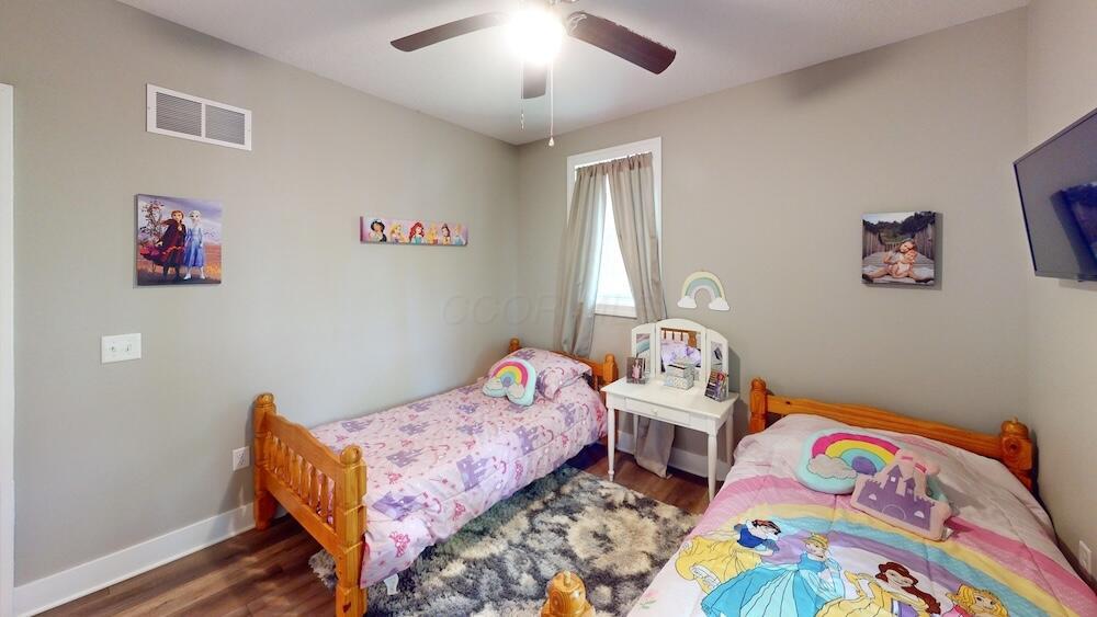 240 N Ridge Heights Drive, Howard, Ohio image 32