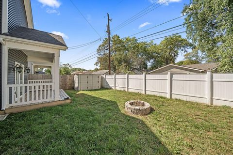 Tiny photo for 235 Evergreen Terrace, Columbus, OH 43228 (MLS # 225037672)