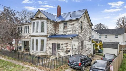 Tiny photo for 242 Hudson Avenue, Newark, OH 43055 (MLS # 225045095)