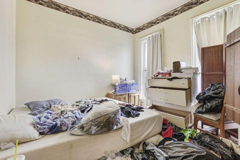 Tiny photo for 242 Hudson Avenue, Newark, OH 43055 (MLS # 225045095)