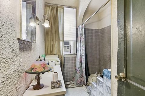 Tiny photo for 242 Hudson Avenue, Newark, OH 43055 (MLS # 225045095)