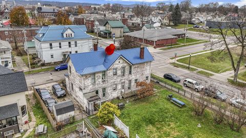 Tiny photo for 242 Hudson Avenue, Newark, OH 43055 (MLS # 225045095)