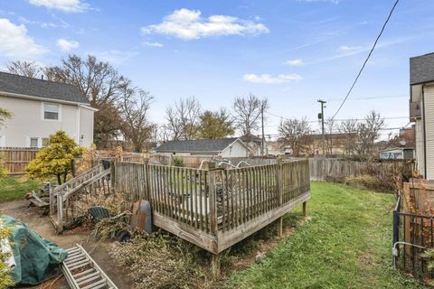 Tiny photo for 242 Hudson Avenue, Newark, OH 43055 (MLS # 225045095)