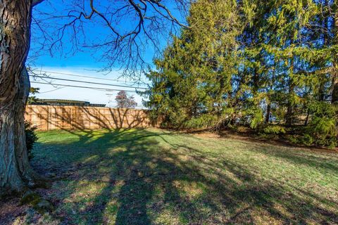 Tiny photo for 4404 Airendel Court, Columbus, OH 43220 (MLS # 226000496)