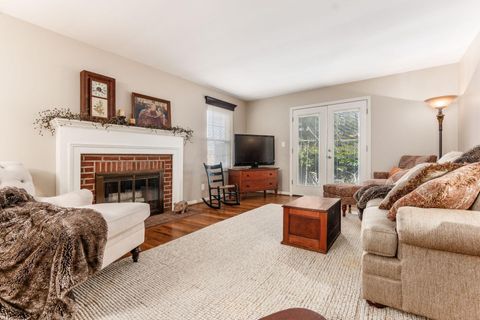 Tiny photo for 4404 Airendel Court, Columbus, OH 43220 (MLS # 226000496)