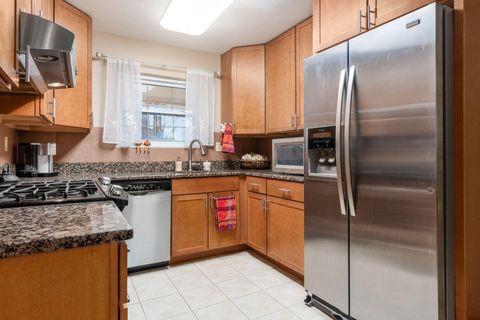 Tiny photo for 4404 Airendel Court, Columbus, OH 43220 (MLS # 226000496)