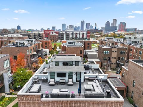 Tiny photo for 286 Neruda Avenue, Columbus, OH 43215 (MLS # 226000182)