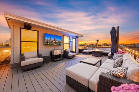 Tiny photo for 286 Neruda Avenue, Columbus, OH 43215 (MLS # 226000182)