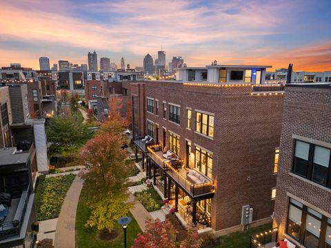 Tiny photo for 286 Neruda Avenue, Columbus, OH 43215 (MLS # 226000182)