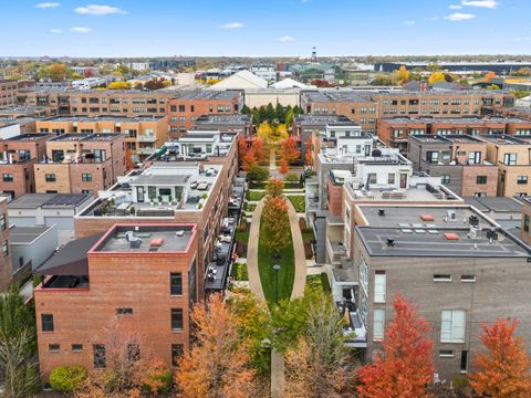 Tiny photo for 286 Neruda Avenue, Columbus, OH 43215 (MLS # 226000182)