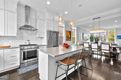 Tiny photo for 286 Neruda Avenue, Columbus, OH 43215 (MLS # 226000182)