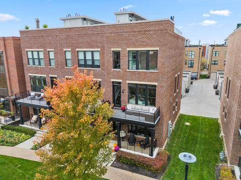 Tiny photo for 286 Neruda Avenue, Columbus, OH 43215 (MLS # 226000182)