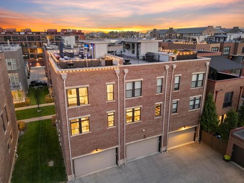 Tiny photo for 286 Neruda Avenue, Columbus, OH 43215 (MLS # 226000182)