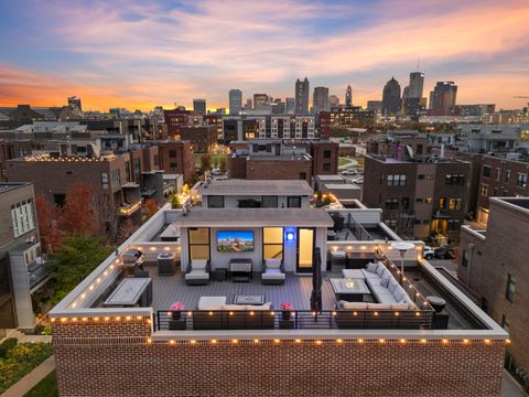 Tiny photo for 286 Neruda Avenue, Columbus, OH 43215 (MLS # 226000182)