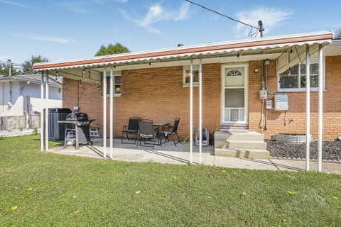 Tiny photo for 4605 Belfast Drive, Columbus, OH 43227 (MLS # 226033811)