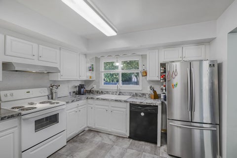 Tiny photo for 4605 Belfast Drive, Columbus, OH 43227 (MLS # 226033811)