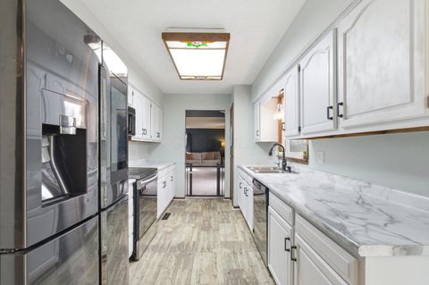 Tiny photo for 4833 Greengate Drive, Groveport, OH 43125 (MLS # 226002529)