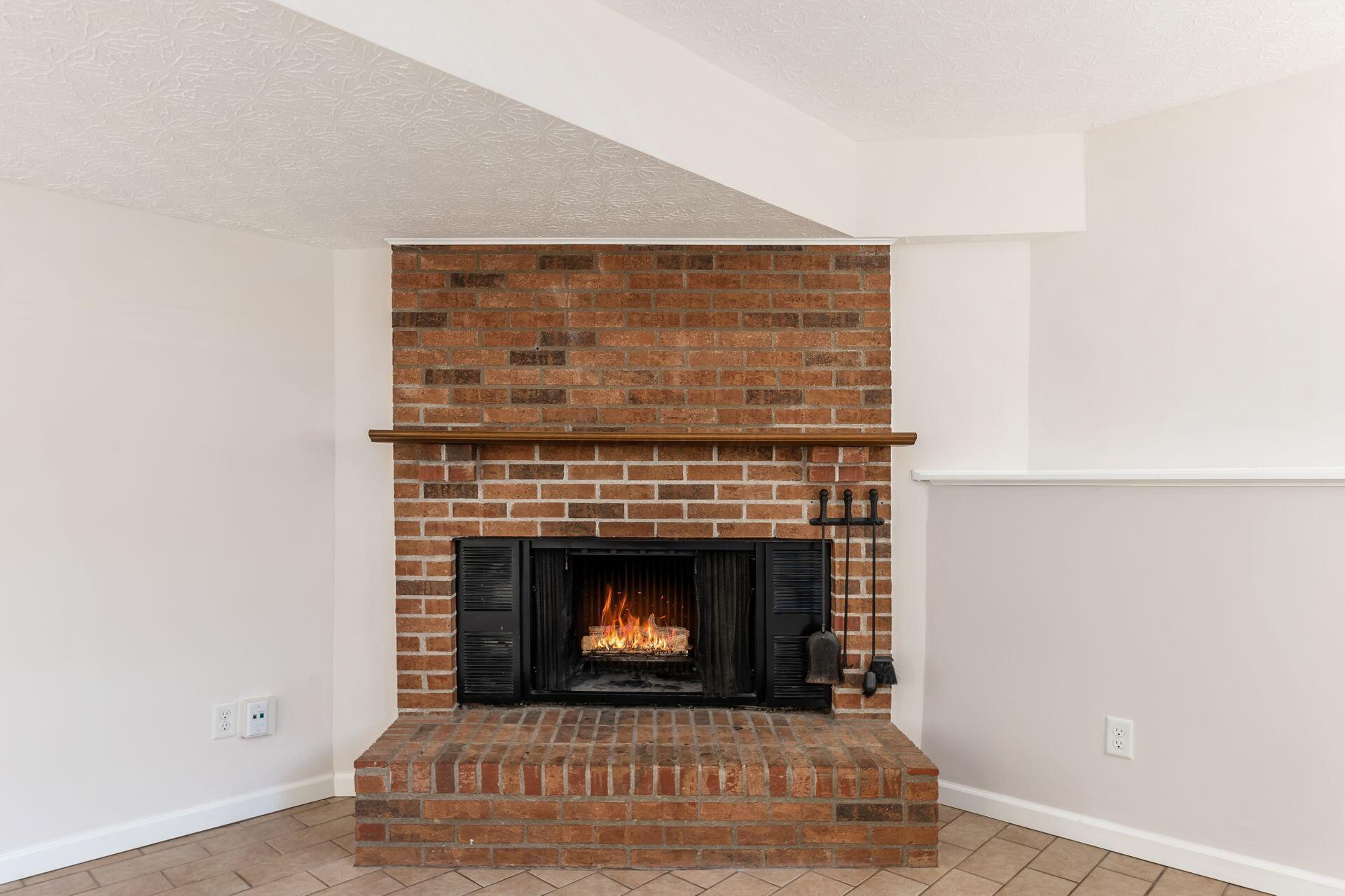 1007 Swanton Court, Westerville, Ohio image 8
