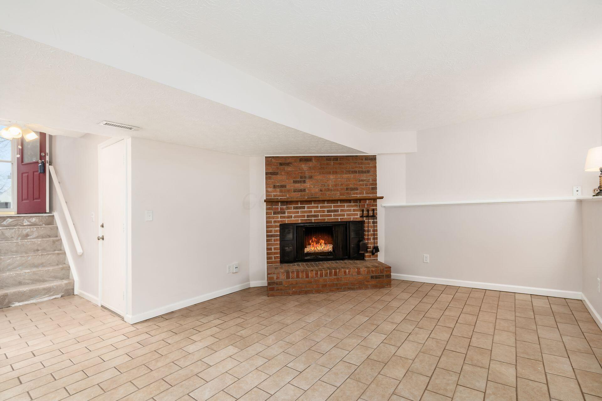1007 Swanton Court, Westerville, Ohio image 9