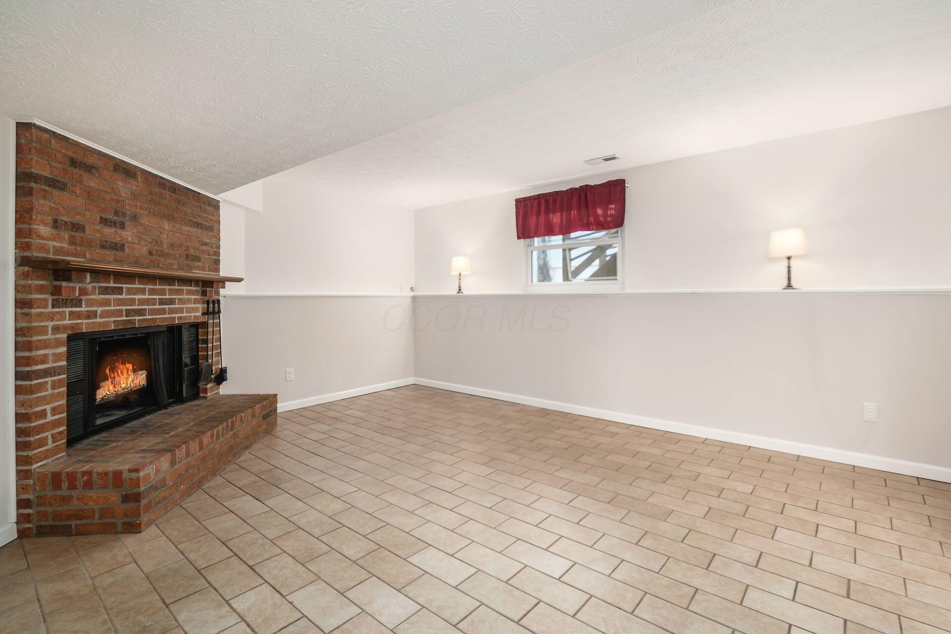 1007 Swanton Court, Westerville, Ohio image 11