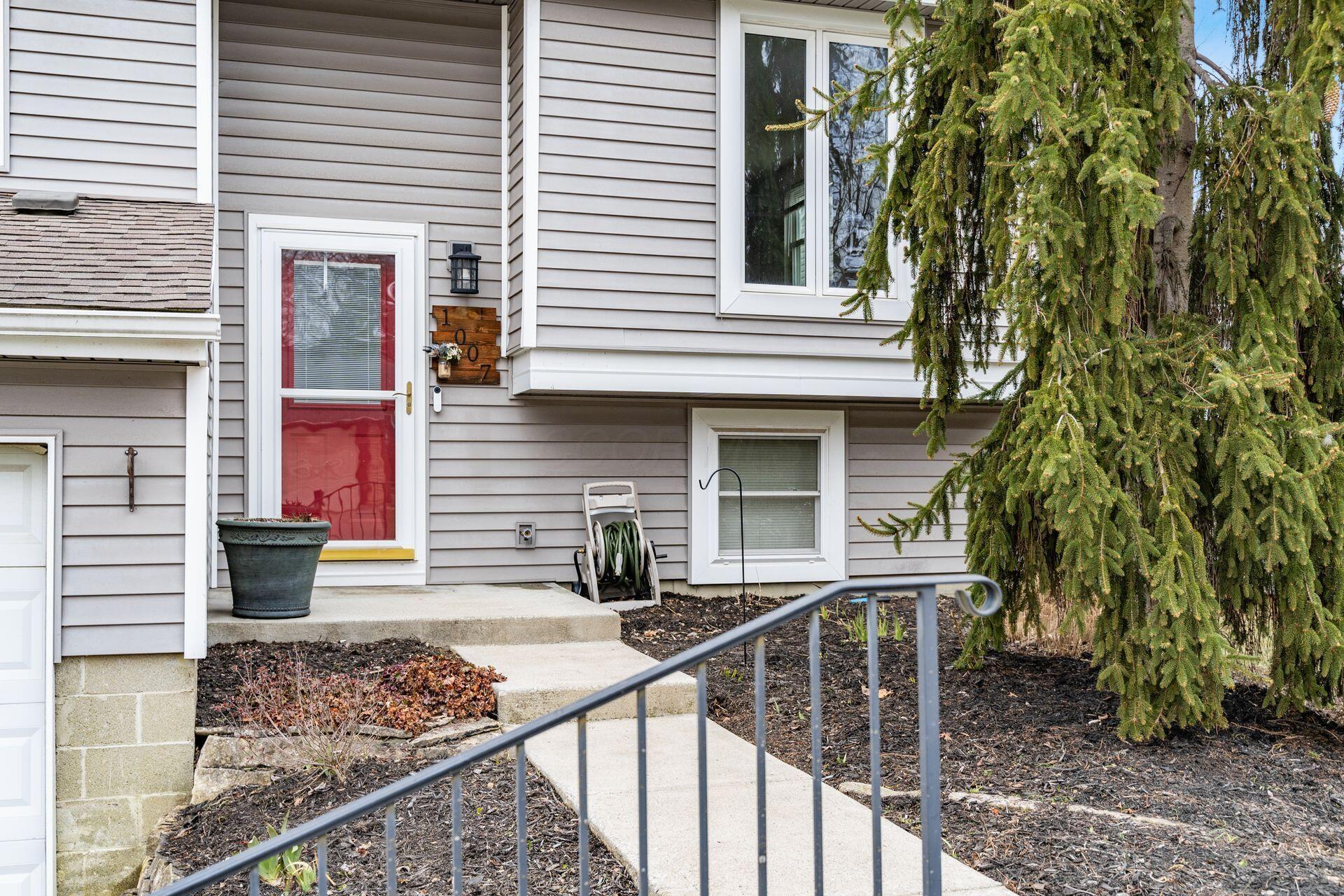 1007 Swanton Court, Westerville, Ohio image 2