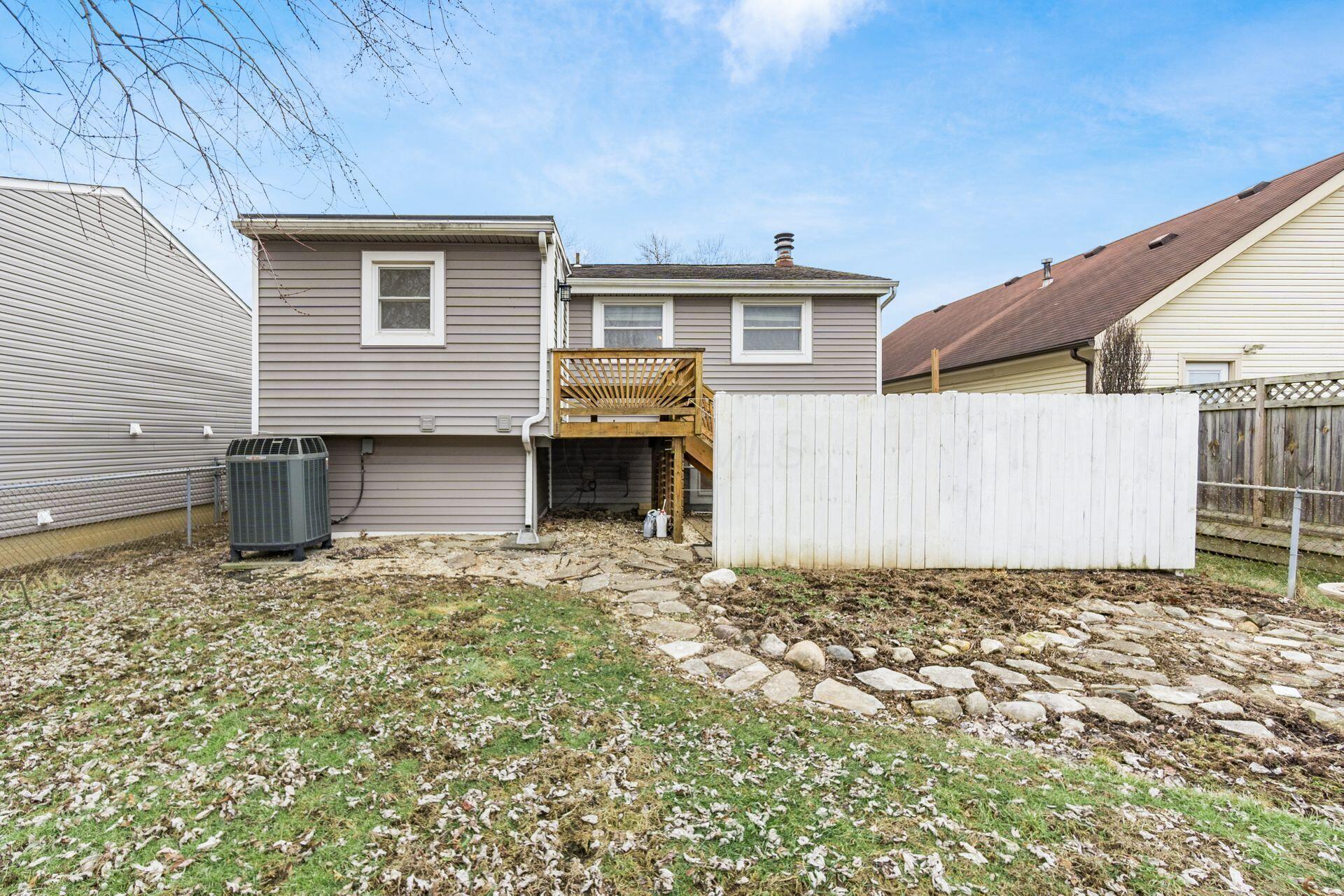 1007 Swanton Court, Westerville, Ohio image 30